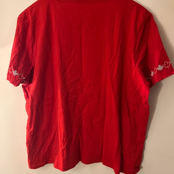 Northern Reflections Red Canada Top petite XXL - Picture 2 of 5
